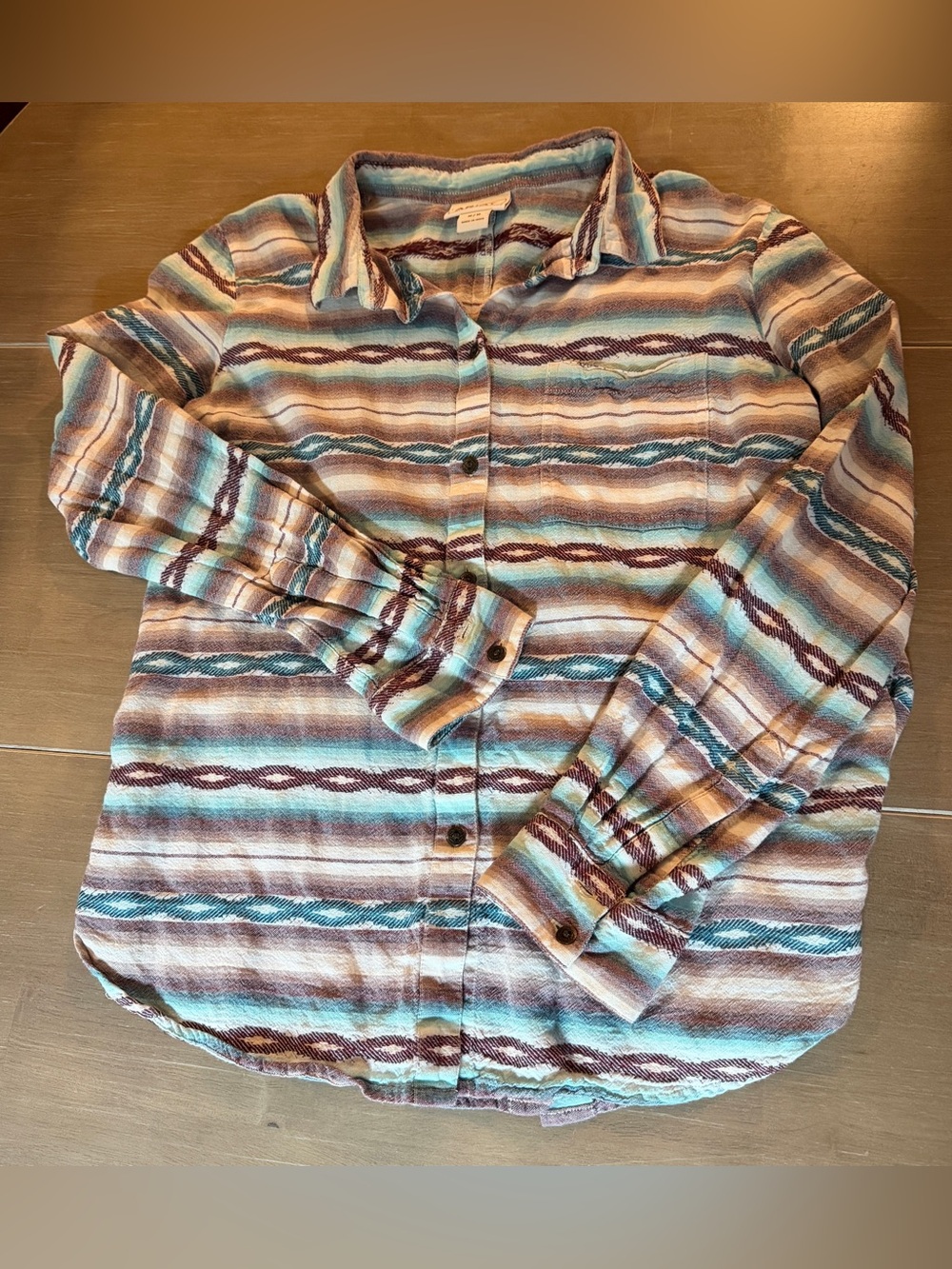 Ariat Women’s M Southwestern Stripe Western Button Down Shirt 10028698